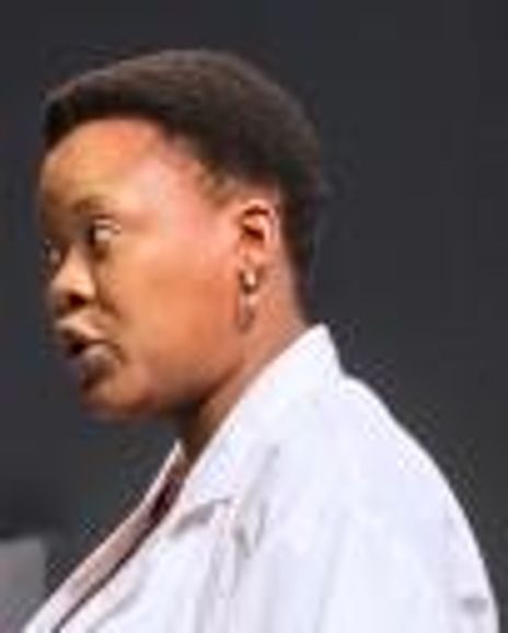 Warona Setshwaelo Headshot