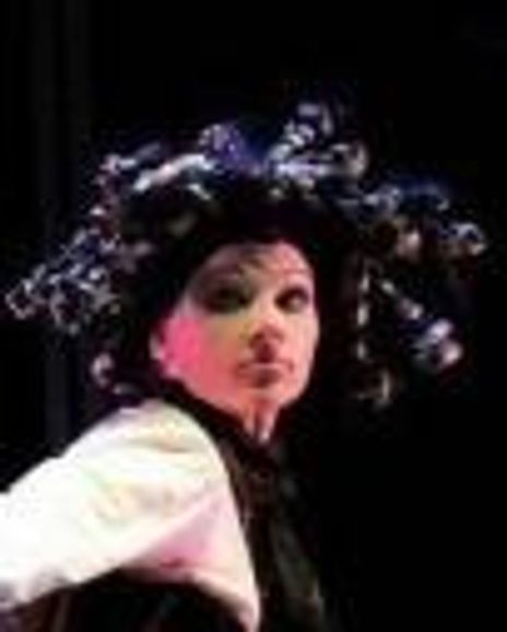 Shannon Blanchet Headshot