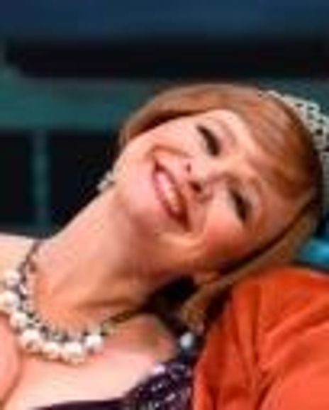 Laurie Dawn Headshot