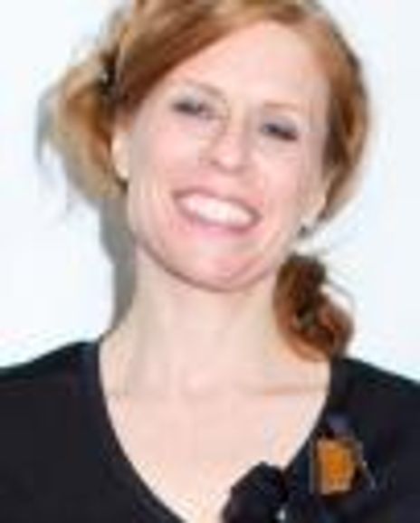 Laura Krewski Headshot