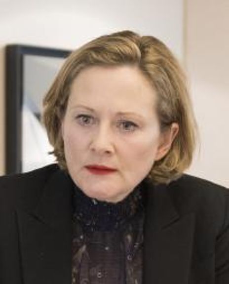 Lucy Robinson Headshot