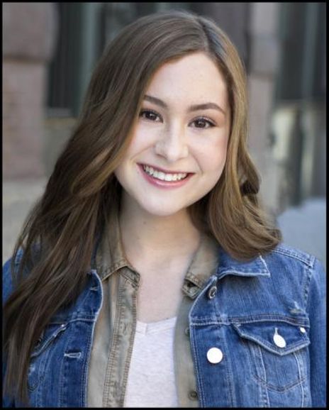 Lexi Gwynn Headshot