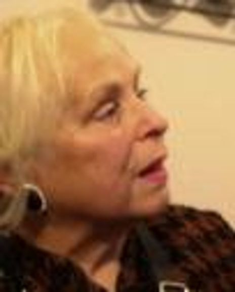 Alyce Finell Headshot