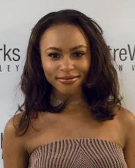 Brennyn Lark Headshot