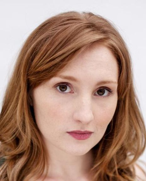 Clare O'Malley Headshot