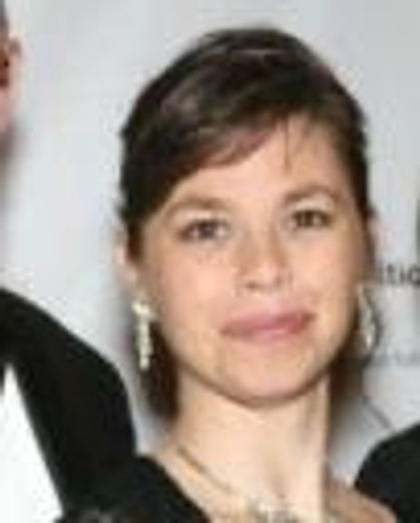 Leah Elzner Headshot