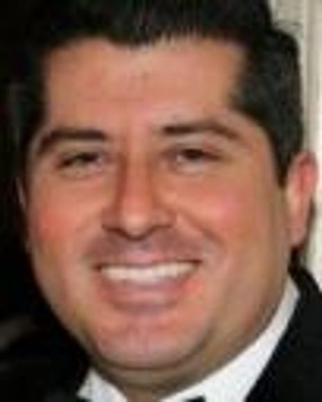 Emmanuel Fragoso Headshot