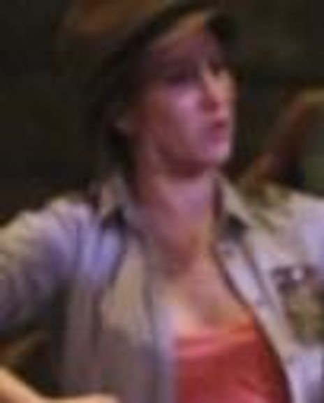 Lauren Tyni Headshot