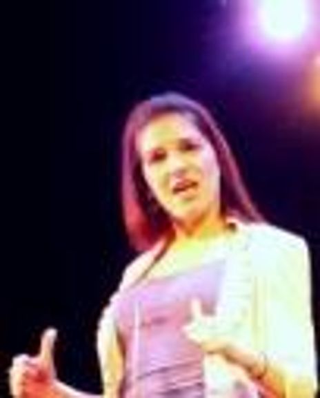 Mae Cutrona Headshot