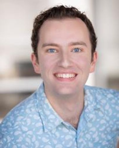 Evan Lennon Headshot