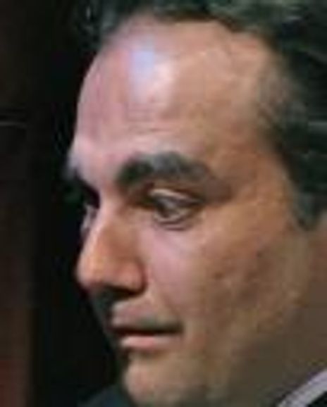 Mueen Jahan Headshot