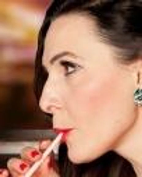 Irina Tsikurishvili Headshot