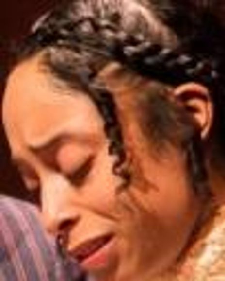 Leslie Collins Headshot