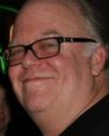 Denise Guillet Headshot