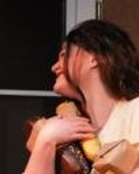 Kelly Uhlenhopp Headshot