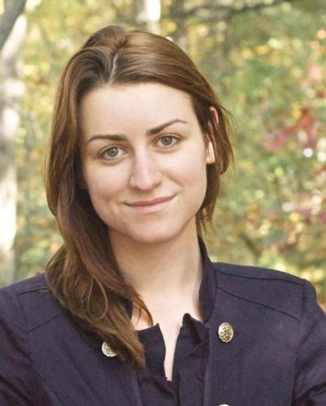 Paige Barry Headshot