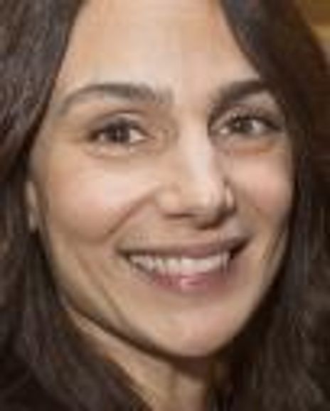 Annie Parrisse Headshot