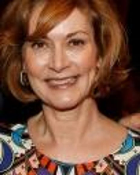 Anne Bruner Headshot