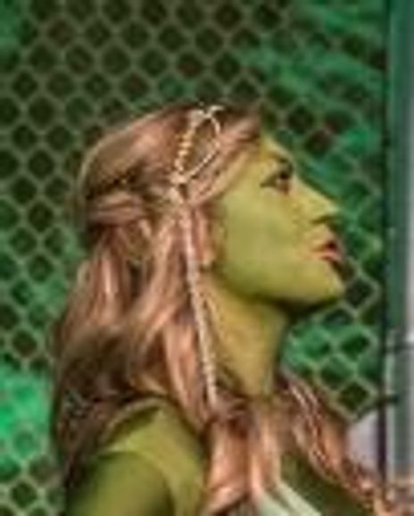 Claire Averill Headshot