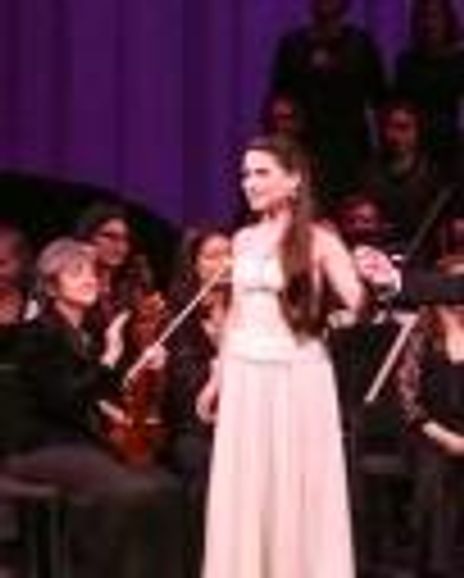 Joelle Harvey Headshot