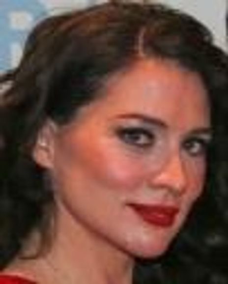 Violetta Weddepohl Headshot