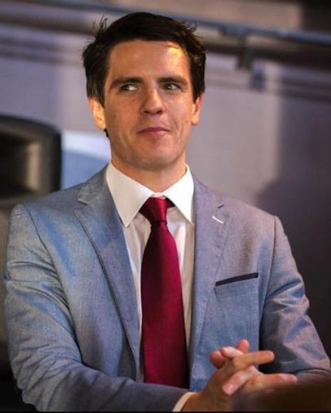 Roland Perold Headshot