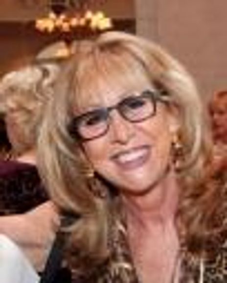 Bonnie Roseman Headshot