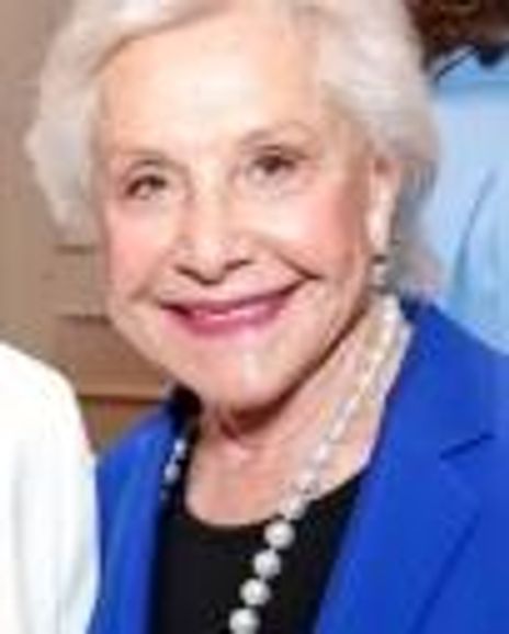 Helen Barasch Headshot