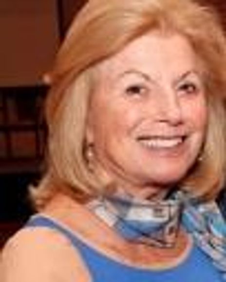 Maxine Marks Headshot