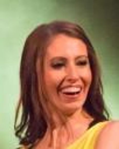 Emma Lou Andrews Headshot