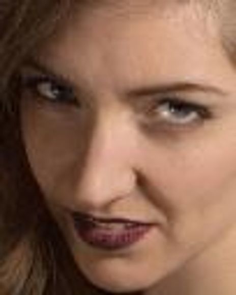 Alison Hixon Headshot