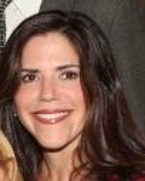 Maria Schultz Headshot