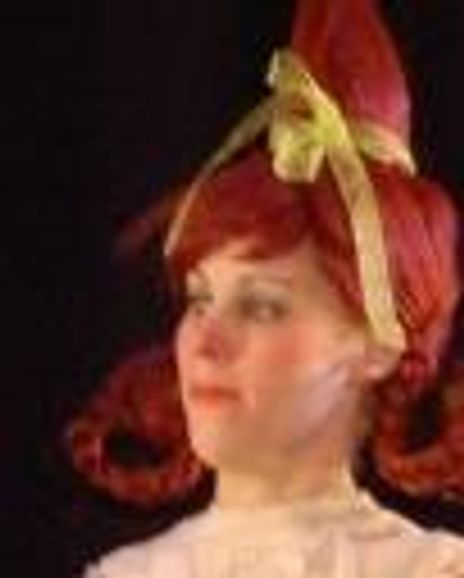 Alyson Clancy Headshot