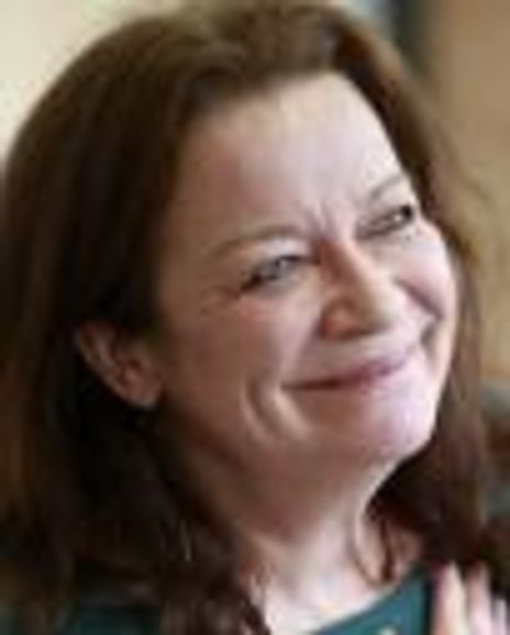 Claire Higgins Headshot