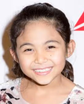 Adriana Braganza Headshot