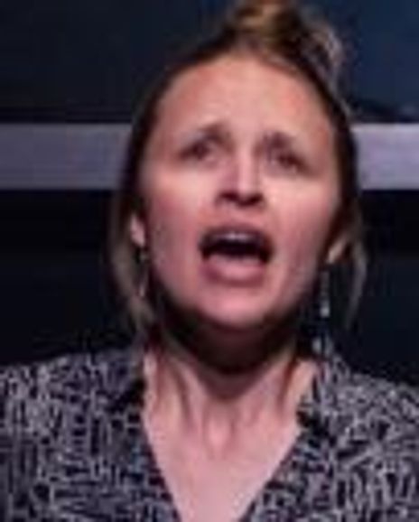 Julia Proctor Headshot