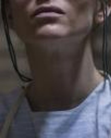 Tracy Weller Headshot