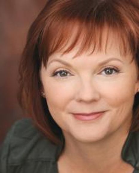 Cynthia Lagodzinski Headshot