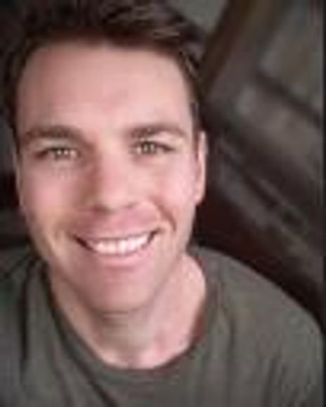 Steven Shear Headshot