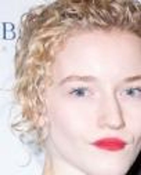 Julia Garner Headshot