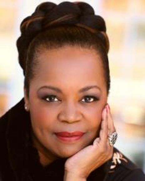 Monique Edwards Headshot