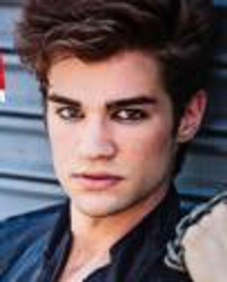 Zach Zagoria Headshot