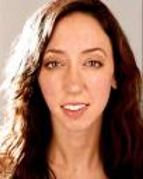 Heather Thiry Headshot