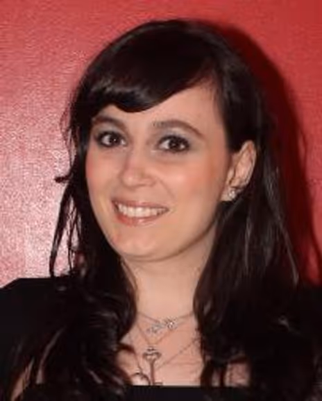 Gillian Pensavalle Headshot