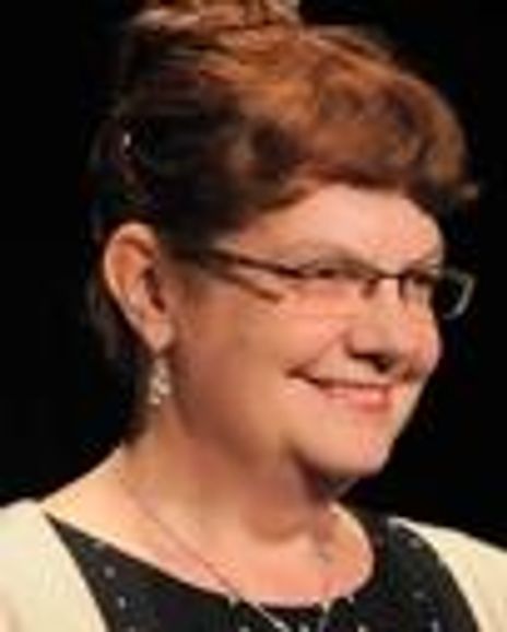 Kitty Leach Headshot