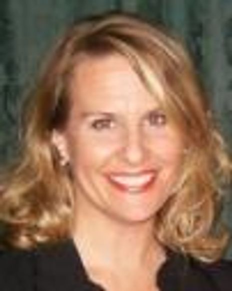 Roberta Duchak Headshot