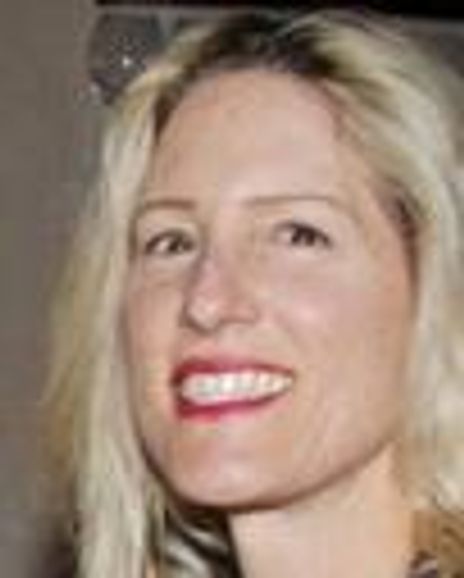 Loretta Harms Headshot