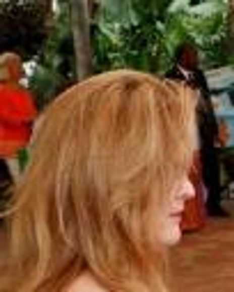 Robin Arrigo Headshot