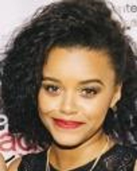 Meeya Davis Headshot