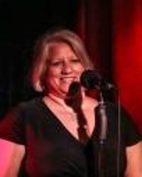 Rebecca Kendall Headshot